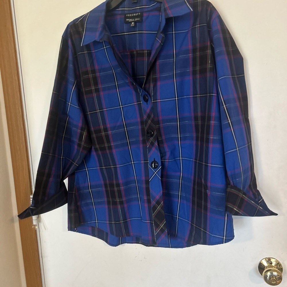 Foxcroft Navy Red and Metallica Plaid Shirt Wrinkle Free Shaped Fit Size 18 Top